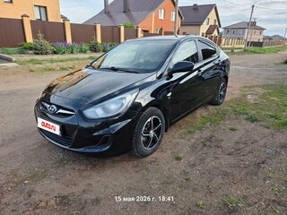 2011 Hyundai Solaris I, чёрный, 650000 рублей, вид 3
