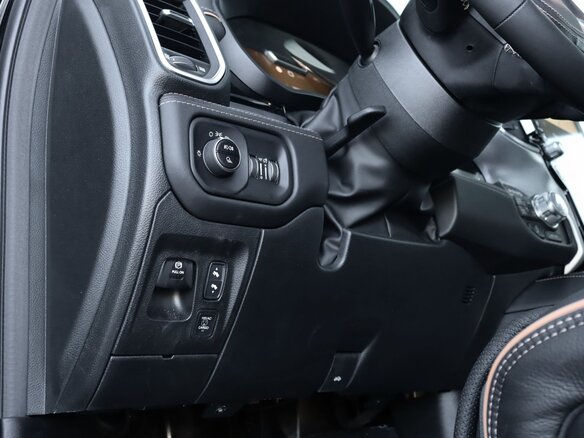 2026 Ram 1500 Crew Cab V Рестайлинг, красный, 12590000 рублей - вид 23