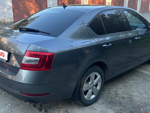 2019 Skoda Octavia III (A7) Рестайлинг, серый, 1700000 рублей - вид 6