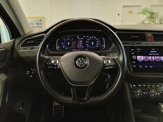 2020 Volkswagen Tiguan II, чёрный, 2690000 рублей, вид 5
