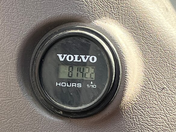 2021 Volvo EW, жёлтый, 8500000 рублей - вид 6