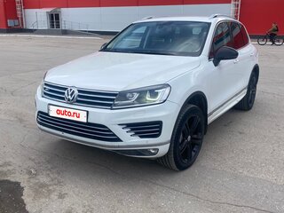 2016 Volkswagen Touareg II Рестайлинг, белый, 2900000 рублей, вид 1