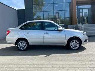 2026 Lada (ВАЗ) Granta I Рестайлинг, серебристый, 1203000 рублей, вид 4