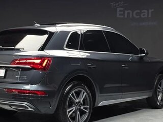 2022 Audi Q5 40 TDI II (FY) Рестайлинг, чёрный, 5861874 рублей, вид 4