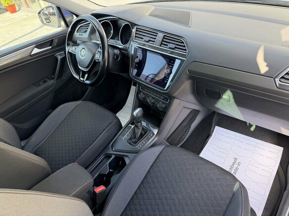 2018 Volkswagen Tiguan II, синий, 1750000 рублей - вид 12