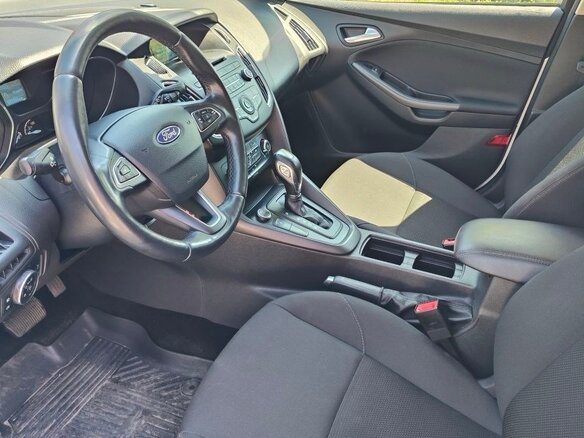 2018 Ford Focus III Рестайлинг, белый, 1040000 рублей - вид 5