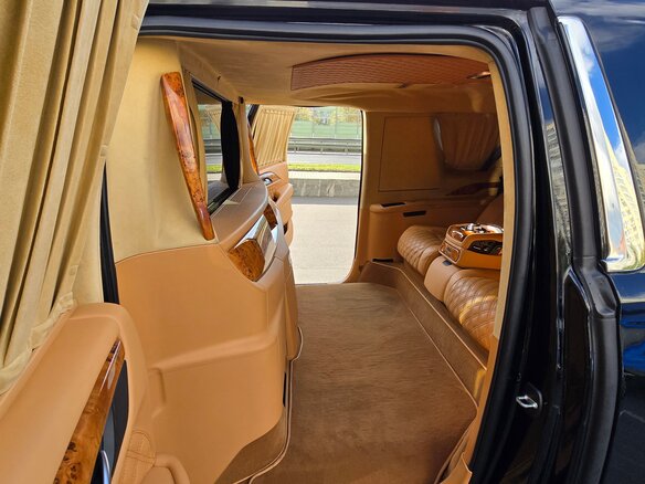 2014 Cadillac Escalade IV, чёрный - вид 29