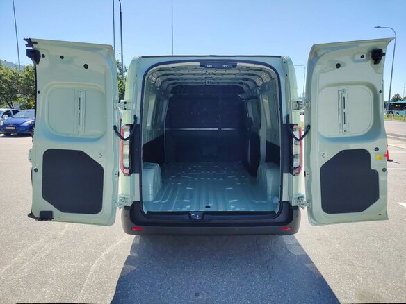 2026 Farizon SuperVan, белый, 6400000 рублей - вид 10
