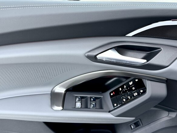 2026 Audi Q5 L III (GU), белый - вид 17