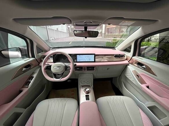 2023 Geely Geometry E 39.4 kWh, розовый - вид 17
