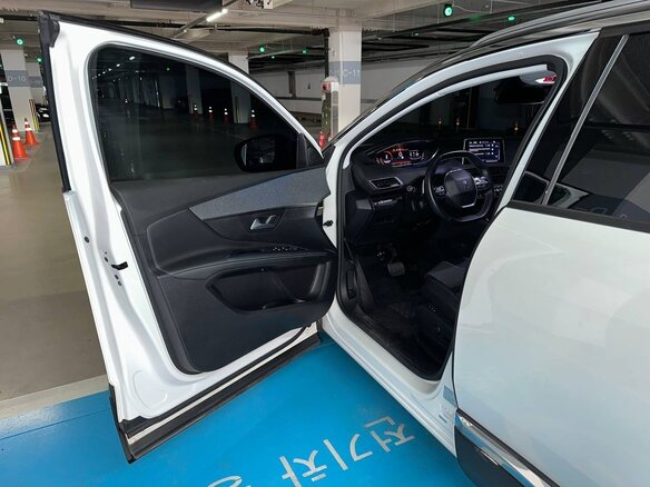 2022 Peugeot 5008 II Рестайлинг, белый, 1590099 рублей - вид 5
