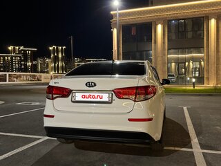 2015 Kia Rio III Рестайлинг, белый, 930000 рублей, вид 5