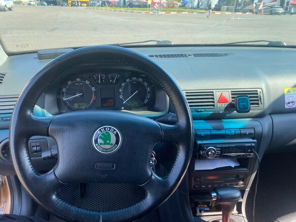 2001 Skoda Octavia I (A4) Рестайлинг, бежевый, 495000 рублей - вид 15