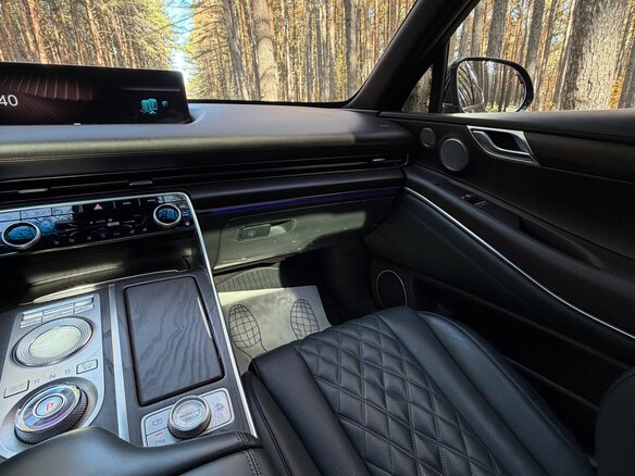 2020 Genesis GV80 I, чёрный, 5850000 рублей - вид 30