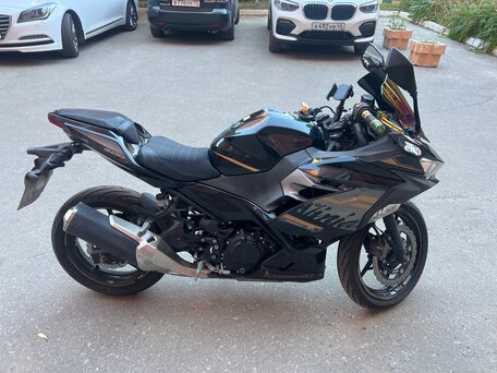 2019 Kawasaki Ninja 400, чёрный, 470000 рублей, вид 1