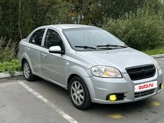 2011 Chevrolet Aveo I Рестайлинг, серебристый, 300000 рублей, вид 3