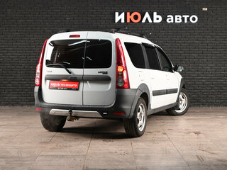 2017 Lada (ВАЗ) Largus Cross I, белый, 800000 рублей, вид 4