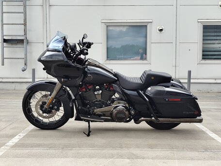 2022 Harley-Davidson CVO Road Glide, чёрный, 3100000 рублей, вид 5