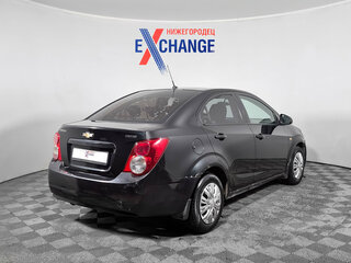 2012 Chevrolet Aveo II, чёрный, 425000 рублей, вид 2