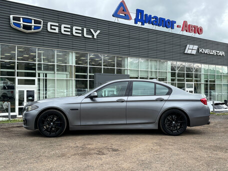 2013 BMW 5 серии 528i xDrive VI (F10/F11/F07), серый, 1350000 рублей, вид 2