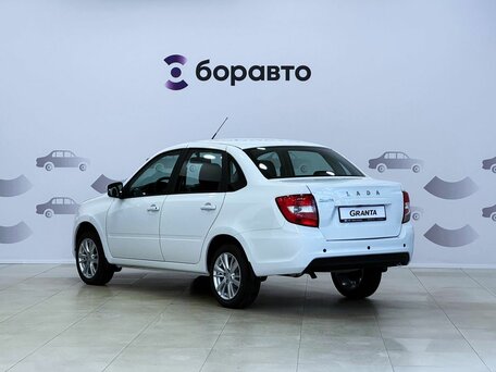 2026 Lada (ВАЗ) Granta I Рестайлинг, белый, 1213000 рублей, вид 5
