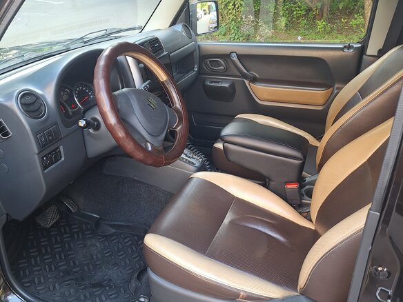 2015 Suzuki Jimny III Рестайлинг 2, коричневый, 1450000 рублей - вид 5
