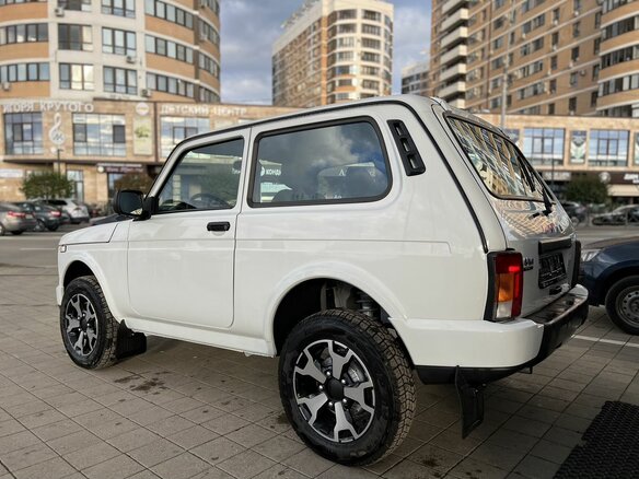 2026 Lada (ВАЗ) Niva Legend I, белый - вид 7