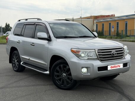 Toyota Land Cruiser 200 Series Рестайлинг 1
