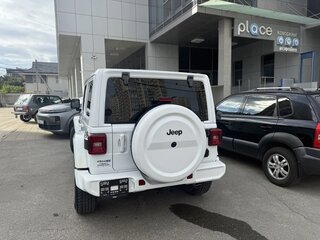 2021 Jeep Wrangler IV (JL), белый, 4850000 рублей, вид 4