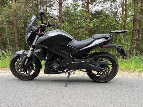 2021 Bajaj Dominar 400, чёрный, 299000 рублей, вид 1