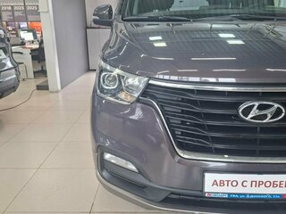 2020 Hyundai Grand Starex I Рестайлинг 2, коричневый, 3390000 рублей, вид 2