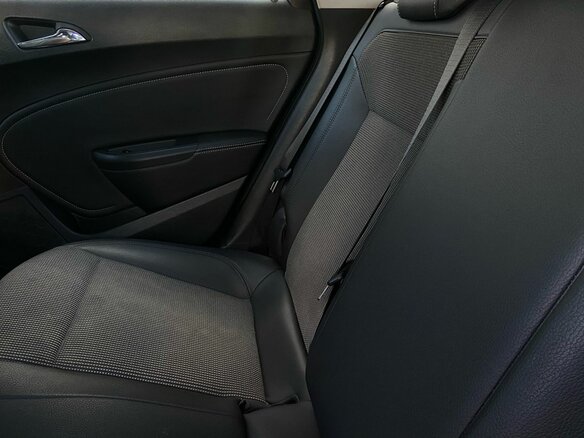 2013 Opel Astra J Рестайлинг, белый - вид 8