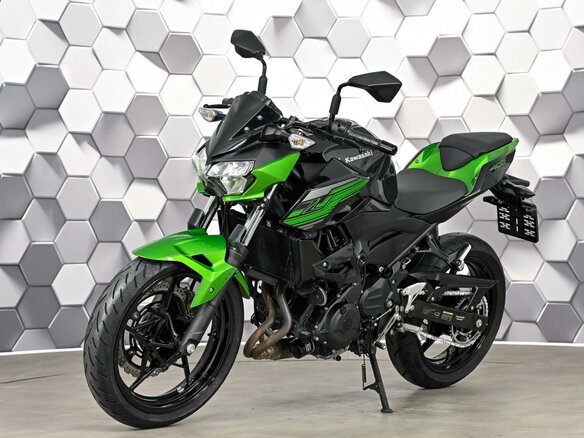 2019 Kawasaki Z 400, чёрный, 615000 рублей - вид 1