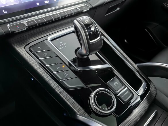 2023 Geely Atlas Pro, серый, 1945000 рублей - вид 18