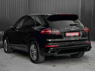 2015 Porsche Cayenne Diesel II Рестайлинг (958), чёрный, 3700000 рублей, вид 4