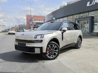 2026 Lynk & Co 900, серебристый, 7790000 рублей, вид 2