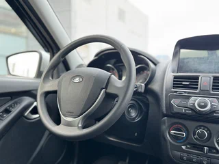 2023 Lada (ВАЗ) Granta I Рестайлинг, серебристый, 735000 рублей, вид 2