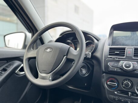 2023 Lada (ВАЗ) Granta I Рестайлинг, серебристый, 735000 рублей, вид 2