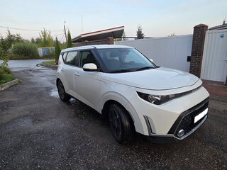 2023 Kia Soul III Рестайлинг, белый, 2400000 рублей, вид 2