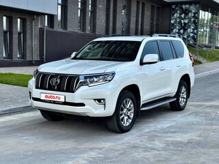2019 Toyota Land Cruiser Prado 150 Series Рестайлинг 2, белый, 5850000 рублей, вид 3