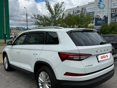 2022 Skoda Kodiaq I Рестайлинг, белый, 3230000 рублей, вид 4