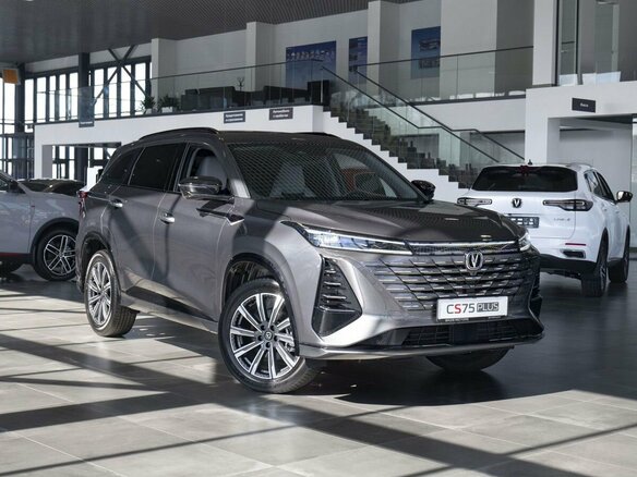 2024 Changan CS75 Plus III, серый, 2790000 рублей - вид 2