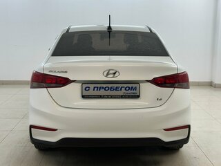 2017 Hyundai Solaris II, белый, 895000 рублей, вид 3