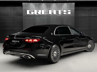 2026 Mercedes-Benz Maybach S-Класс 580 II (Z223) Рестайлинг, чёрный, 43700000 рублей, вид 5