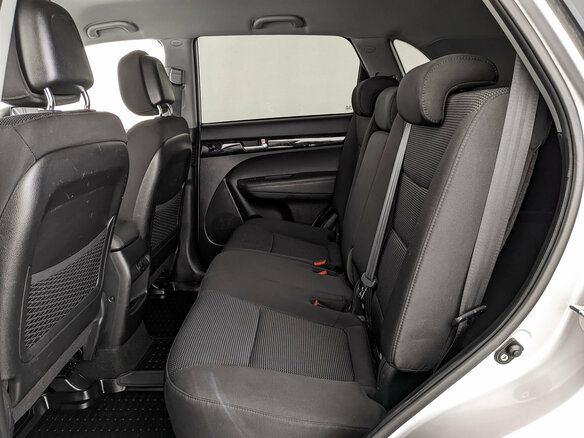 2018 Kia Sorento II Рестайлинг, серебристый, 1795000 рублей - вид 17
