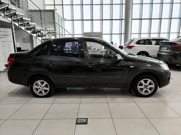 2012 Lada (ВАЗ) Granta I, чёрный, 180000 рублей - вид 3