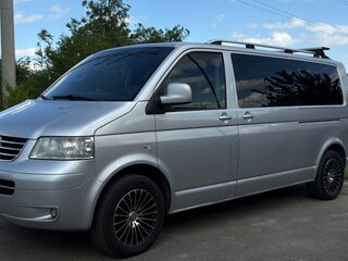 2009 Volkswagen Caravelle LWB Long T5, серебристый, 1300000 рублей, вид 3
