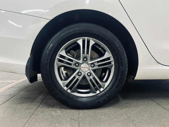 2023 Hyundai i30 III Рестайлинг 2, белый, 1670000 рублей - вид 11