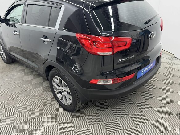 2015 Kia Sportage III Рестайлинг, чёрный, 1540000 рублей - вид 4