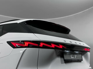 2026 Omoda C7, белый, 3099000 рублей, вид 5